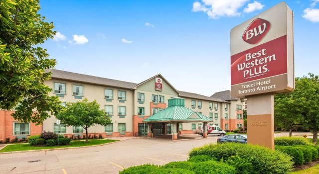 Номер Standard Best Western Plus Travel Hotel Toronto Airport