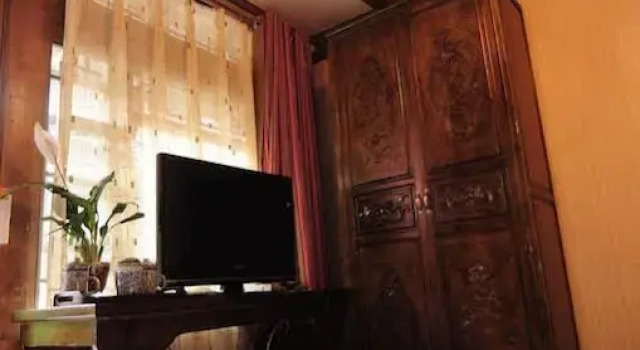 Yi Liu Hostel, Забронировать Хостел Хостелы Лицзян, рядом с Улица Сквер-стрит Древнего города Даянь, Хостел