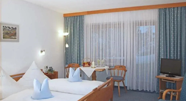 Gästehaus Alpina, Prenota Hotel Hotel a Oberstdorf con piscina, Piscina