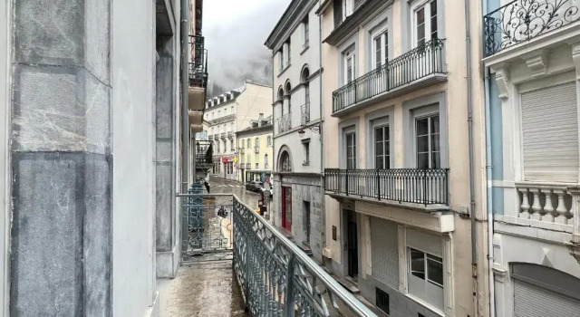 Au coeur de Cauterets, T2 + alcôve. 4P.