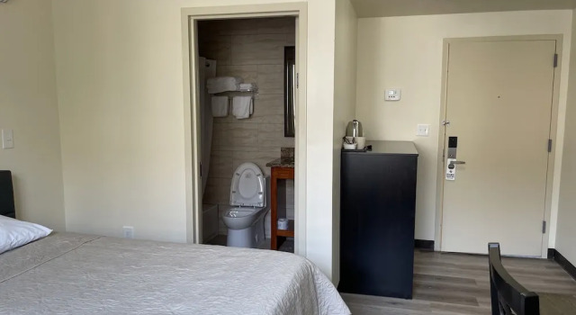 Двухместный номер Economy Astoria Inn LaGuardia Hotel