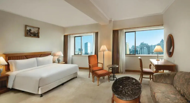 Двухместный полулюкс Crowne Plaza Chengdu City Center by IHG