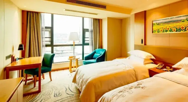 Century Chanson Hotel