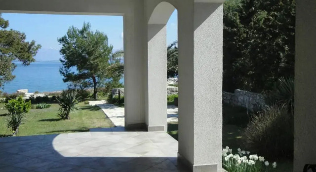 Коттедж с 3 комнатами Holiday Home Mirna