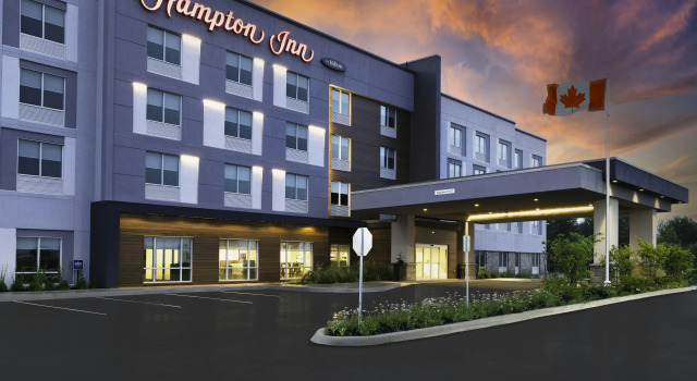 Hampton Inn Midland, On, Book Hotel Hotels in Midland with Parking, Parking