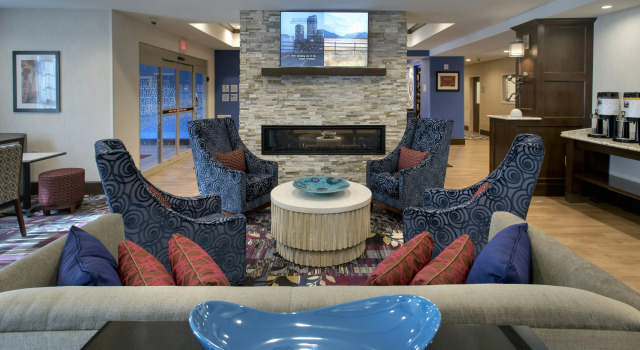 Hampton Inn by Hilton New Paltz, Đặt Khách sạn New Paltz Ulster County
