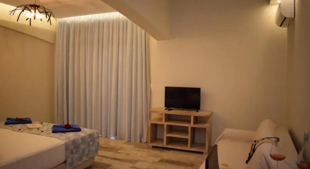 Полулюкс с видом на бассейн Myrtis Spa Hotel