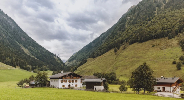Апартаменты с балконом holiday home, Fusch an der Glocknerstraße