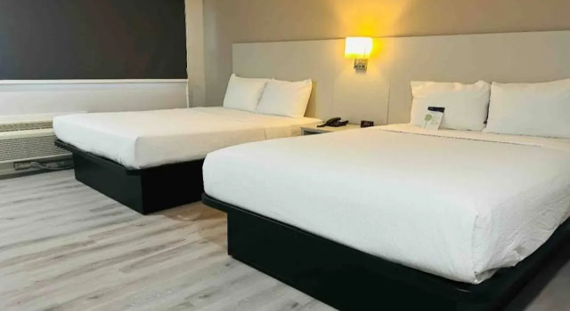 Canada Continental Hotel, Buchen Sie Hotel Cornwall Thousand Islands