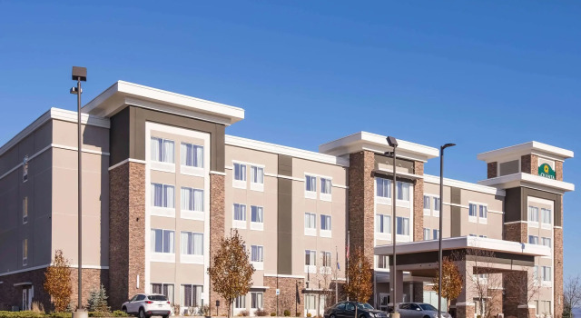 La Quinta Inn & Suites by Wyndham Morgantown, Varaa Hotelli Morgantown Länsi-Virginia