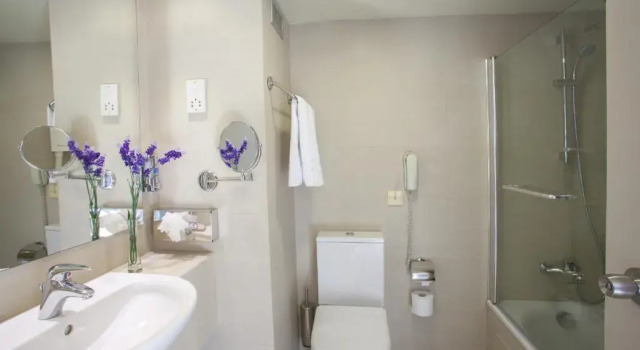 Двухместный номер Standard с видом на море Louis Imperial Beach