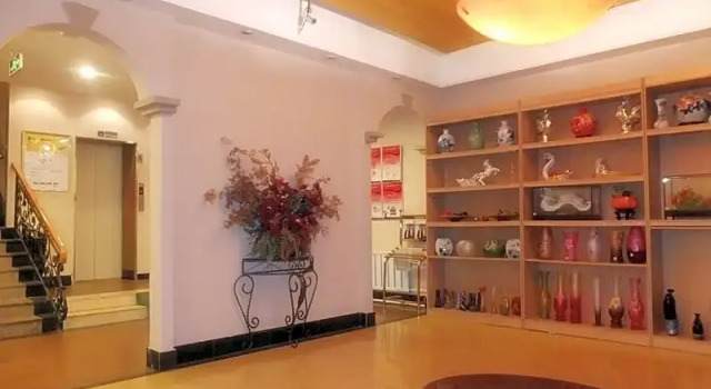 GreenTree Inn Yantai South Street Hotel, Prenota Hotel Hotel a Shandong con parcheggio, Parcheggio
