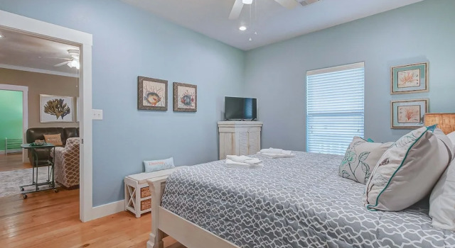 The Bungaleaux 3 Bedroom Home, Book Feriehus Sommerhuse i Houston, Hytte