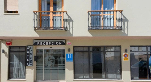 Hotel La Mirada, Забронировать Отель Тарифа Los Alcornocales Natural Park, рядом с Castillo de Guzmán