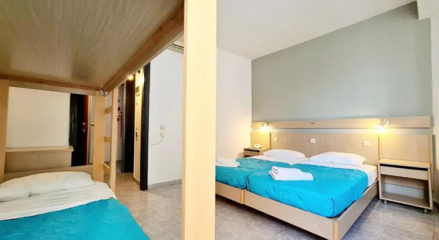 Четырёхместный номер Standard G92 City Hotel