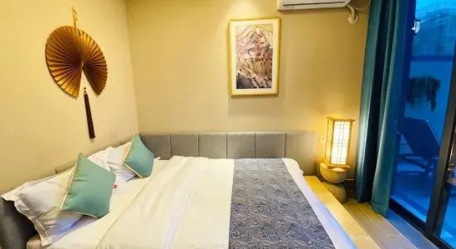 Люкс с 3 комнатами Xiwo·Sakura Theme Hotel (Hezheng Dongfangwan Branch)