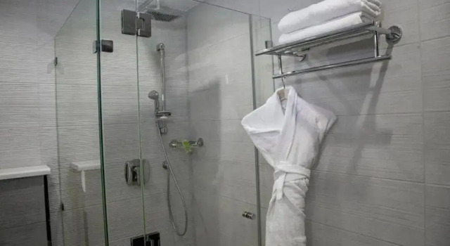 Семейный люкс Seas Hotel Amman