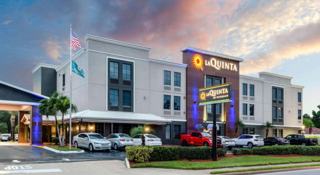 La Quinta by Wyndham St. Petersburg Northeast *Newly Renovated, Buchen Sie Hotel Hotels in Pinellas County mit Pool, Schwimmbad