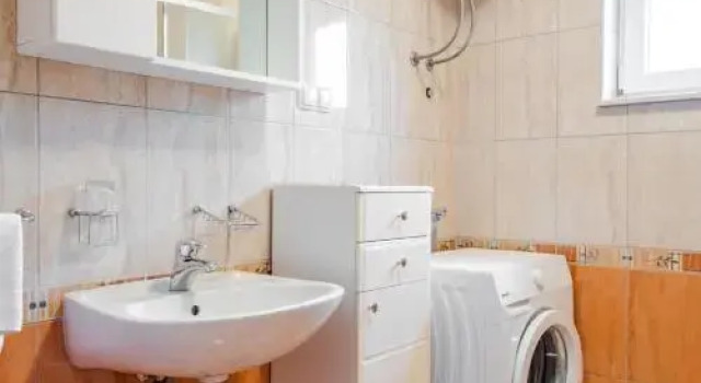 Apartments Mijo, Varaa Huoneisto Hotellit Split-Dalmatia pysäköinnillä, Pysäköinti