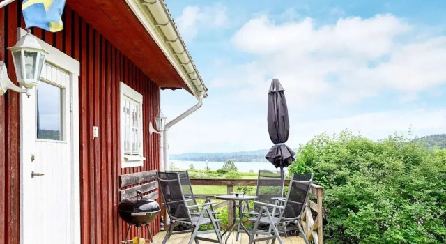 Коттедж 4 person holiday home in Årjäng