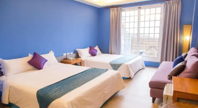 Четырёхместный номер Standard с видом на море Golden Ocean Azure Hotel