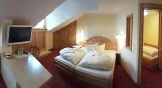 Апартаменты Landhotel Grüner Baum