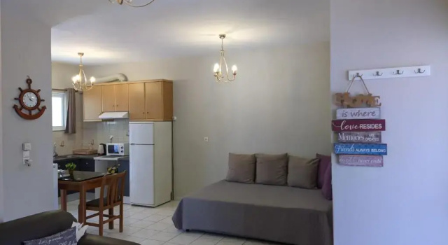 Апартаменты с балконом La Vita apartments 10 min from the airport,near the sea!