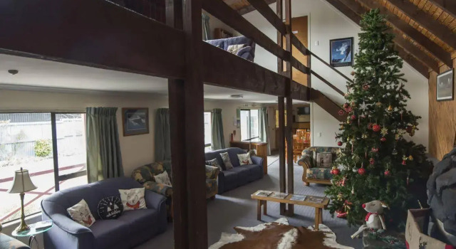 Adventure Lodge and Motels and Tongariro Crossing Track Transport, Prenota Motel Waimarino Nuova Zelanda