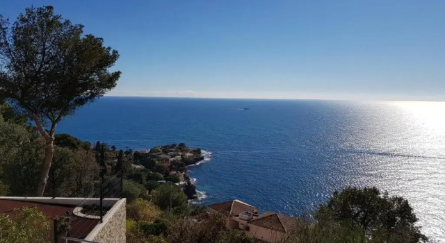 Апартаменты Vue mer.Tranquilité.Cap d'Ail à 10 mn de MONACO