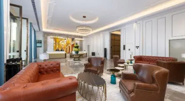 Vienna International Hotel (Guangdong Luoding Xicheng Duhui), Boek Hotel Hotels in Guangdong met parkeren, Parkeren