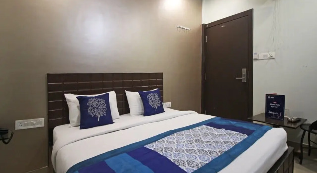 OYO 7843 Hotel Comfort Inn, Забронировать Отель Отели штата Раджастхана 3 звезды, 3*