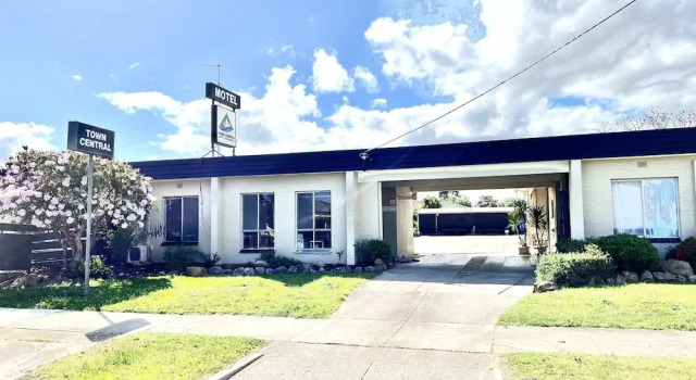 Bairnsdale Town Central Motel, Забронировать Мотель Отели Gippsland 3 звезды, 3*