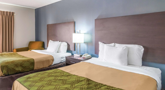 Тент SureStay Hotel by Best Western Brunswick