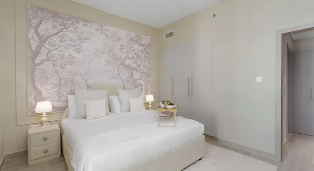 Апартаменты Deluxe Maison Privee - Exquisite Living with Scenic Canal Vws on Yas Island
