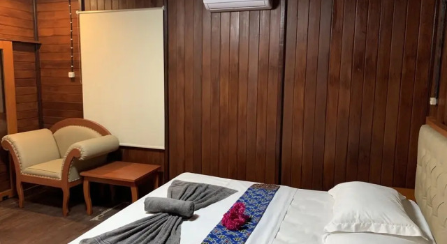 MC Resort and Dive, Book Resort Hotels in Sulawesi with Parking, Parking