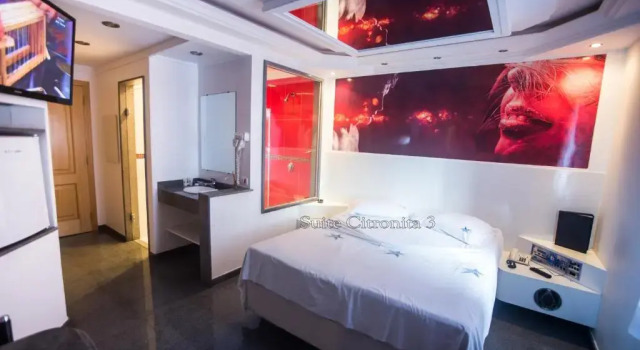 Люкс Luxury Flash Motel - Adults Only