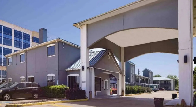 Motel 6 Houston, TX - I-10 West, Book Motel Energy Corridor 