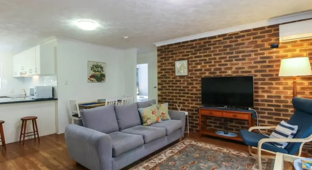 2 Bedroom St Lucia Apartment close to UQ and CityCat, Забронировать Апартаменты/квартира Брисбен Brisbane Region, рядом с Квинслендский университет