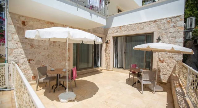 Одноместный полулюкс Cedrus Suites