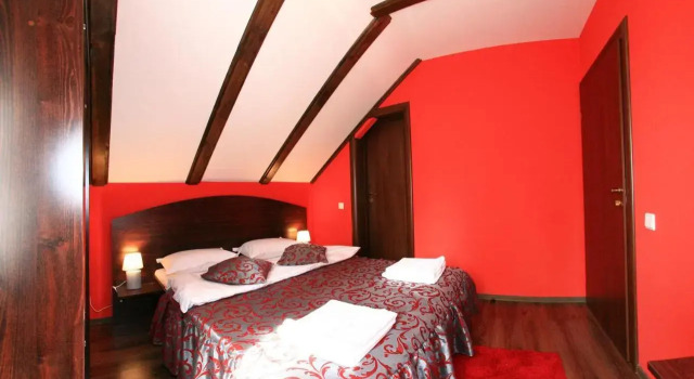 Vila Romanita, Varaa Hotelli Paltinis 