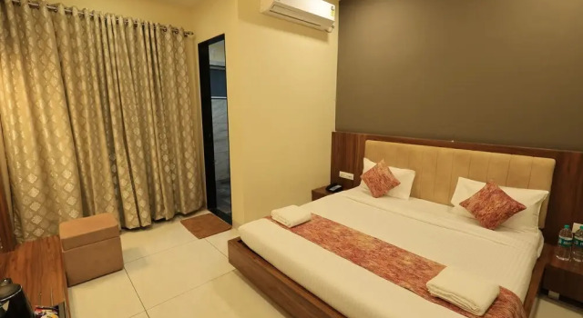 Krishna Hotel And Resort, Забронировать Курортный отель Отели штата Махараштры 3 звезды, 3*