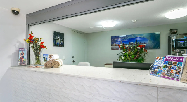 Surfers Beachside Holiday Apartments, Забронировать Апартаменты/квартира Серферс-Парадайс Голд-Кост, рядом с Florida Gardens Tram Station
