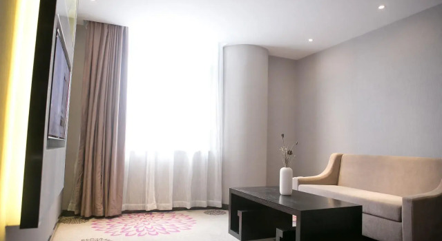 Люкс Дуплекс Lavande Hotel Shenzhen Qianhai Times City