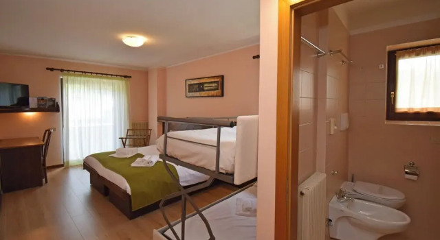 Четырёхместный номер Standard Hotel Comelico