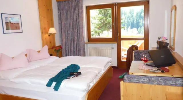 Трёхместный номер Standard Hotel Fortuna