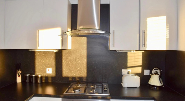 Kelpies Serviced Apartments Hamilton- 2 Bedrooms, Book Lejlighed Falkirk Central Scotland