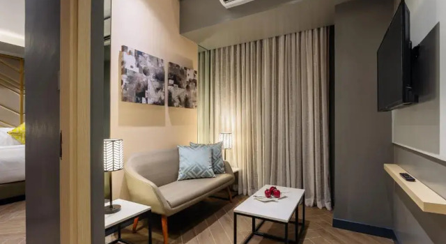 Полулюкс Summit Hotel Greenhills