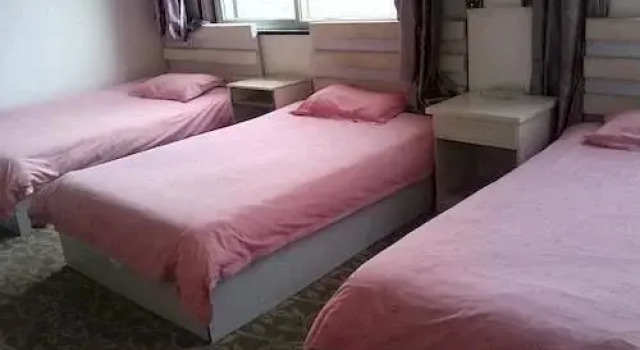 Liaocheng Xiaocheng Yaju Business Hotel, Prenota Hotel Hotel a Shandong con parcheggio, Parcheggio