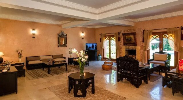 Charming villa in the heart of Marrakech palm grove, Забронировать Вилла Отели Марракеш-Тенсифт-Эль-Хауз с бассейном, Бассейн