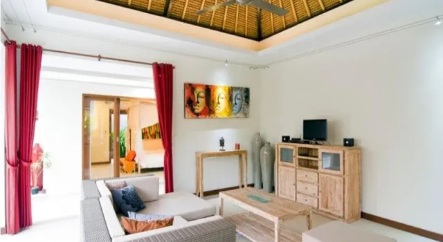 Villa Warna Warni